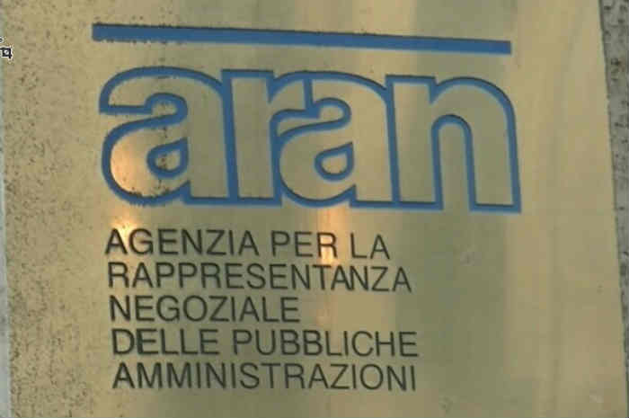 Contratto sanità, Aran convoca i sindacati per il 5 agosto