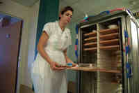 Asl Chieti, infermieri impiegati nella distribuzione dei pasti: Uil Fpl chiede chiarimenti