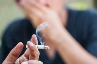 Danni del fumo tra nicotina, combustione e fumo passivo