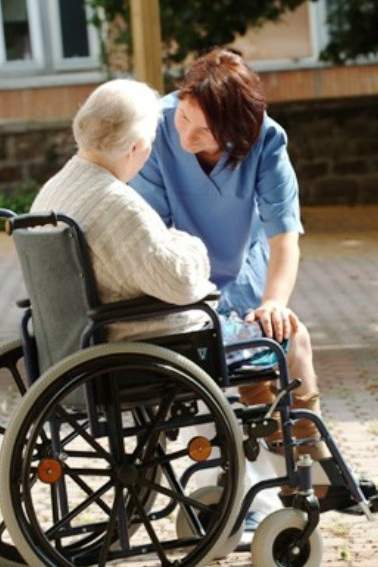 Strumenti per caregiver e somministrazione farmaci a pazienti ricoverati presso le cure palliative