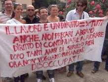 Infermieri disoccupati in Piazza Montecitorio per protestare