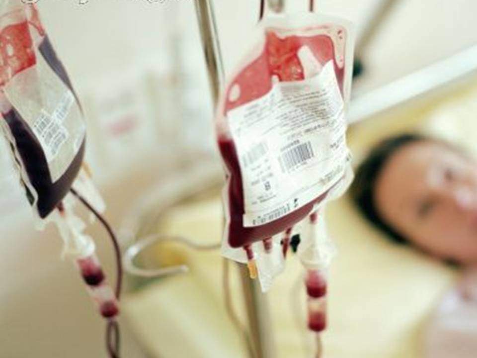 Sbagliano trasfusione di sangue, il paziente è grave ma si sta riprendendo