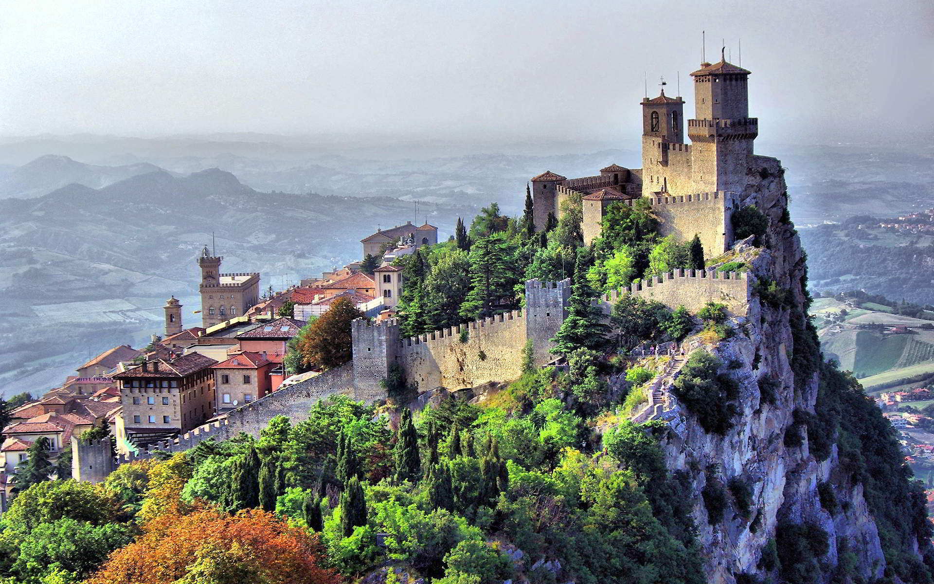 San Marino: nuove disposizioni relative al personale medico dell'Istituto per la Sicurezza Sociale